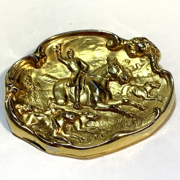 💝Vintage Hunting Scene Brooch Pin - Picture 1 of 5